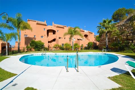 Property for sale in Marbella, Malaga, Spain: flats and apartments .